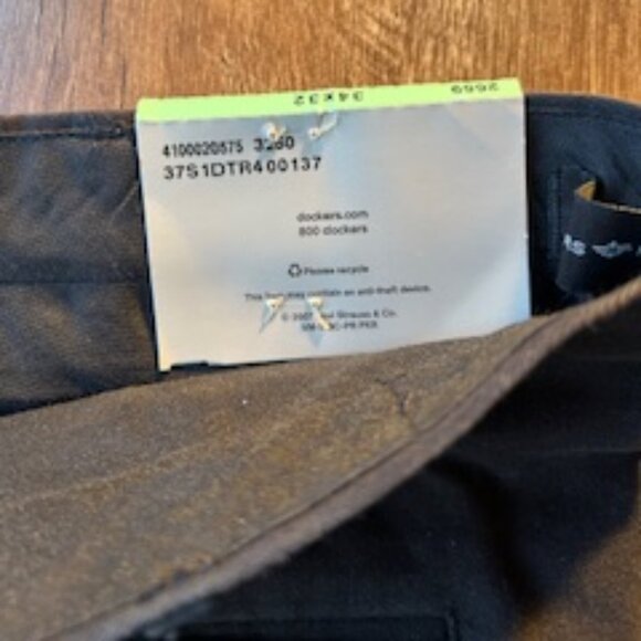 DOCKERS PREMIUM NWT MEN'S 34 BLACK - Picture 7 of 10